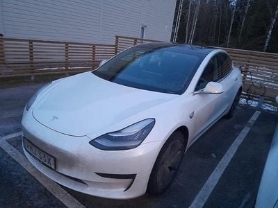 Begagnad 2020 Tesla Model 3 Standard Range Plus Sedan | 204 000 kr (Superpris)