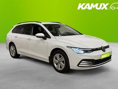 Vit Begagnad 2024 VW Golf VIII Kombi | 268 900 kr (Bra pris)