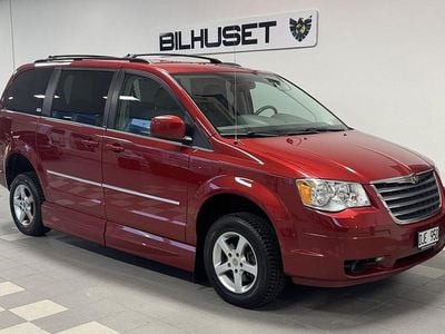 Röd Begagnad 2010 Chrysler Town & Country Minibuss | 119 900 kr (Lite dyr)