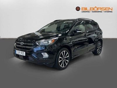 Svart Begagnad 2017 Ford Kuga ST-Line SUV | 179 900 kr (Dyr)