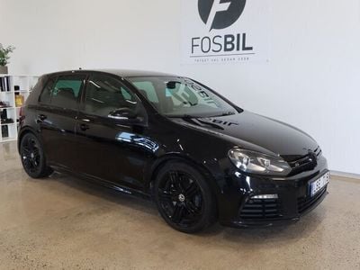 Svart Begagnad 2011 VW Golf VI R Halvkombi | 159 900 kr