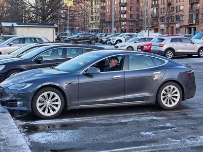 Begagnad 2019 Tesla Model S Long Range AWD Halvkombi | 349 000 kr