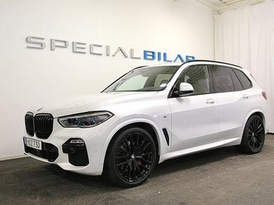 Mineralvit metallic Begagnad 2021 BMW X5 M Sport SUV | 679 000 kr (Lite dyr)