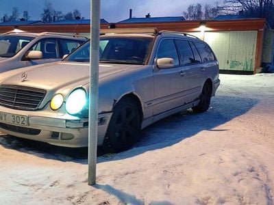 Begagnad 2001 Mercedes E200 | 20 000 kr