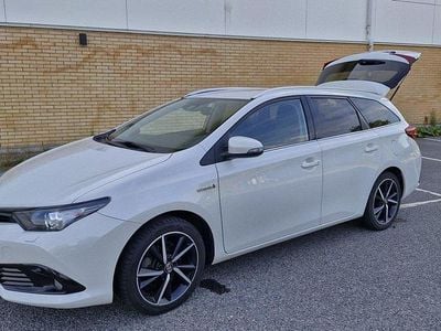 Toyota Auris Hybrid