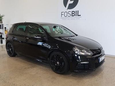 Begagnad VW Golf VI R 271 HK (199 kW) 2011 Svart Halvkombi