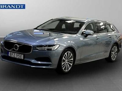 Blå Begagnad 2020 Volvo V90 Momentum Kombi | 259 900 kr (Marknadspris)