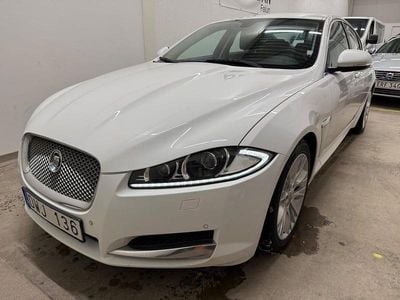 Begagnad Jaguar XF 200 HK (147 kW) 2013 Vit