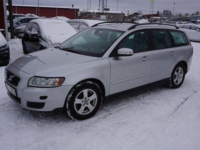 Begagnad Volvo V50 Kinetic 125 HK (91 kW) 2007 Ljusgrå Kombi