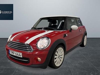 Röd Begagnad 2013 Mini Cooper D Halvkombi | 79 800 kr (Marknadspris)