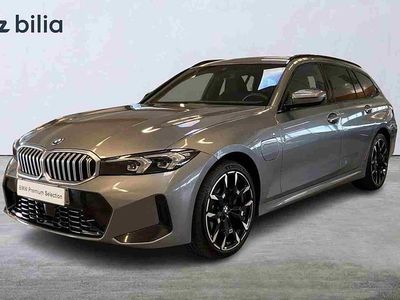 Grå Begagnad 2025 BMW 330e Shadowline Kombi | 514 400 kr