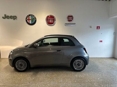 Begagnad Fiat 500e 87 kW (119 HK) 2022 Grå Cab