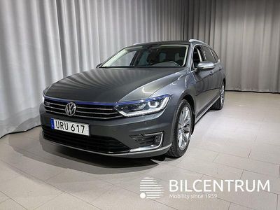 Grå Begagnad 2017 VW Passat Executive Kombi | 184 900 kr (Dyr)