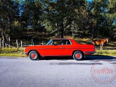Röd Begagnad 1974 Mercedes 280 | 229 000 kr