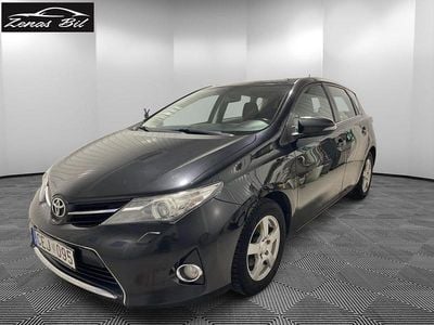 Svart Begagnad 2013 Toyota Auris Active Halvkombi | 34 900 kr (Lite dyr)