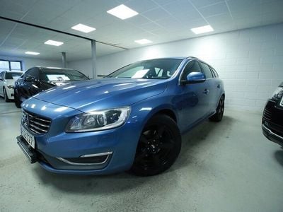 Begagnad Volvo V60 Momentum 181 HK (133 kW) 2014 Blå Kombi
