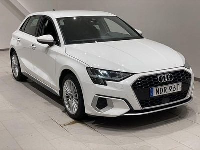 Ibisvit Begagnad 2024 Audi A3 Sportback Halvkombi | 269 900 kr (Bra pris)
