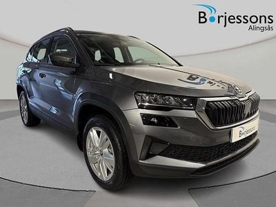 Grå Ny 2026 Skoda Karoq SUV | 387 400 kr (Lite dyr)