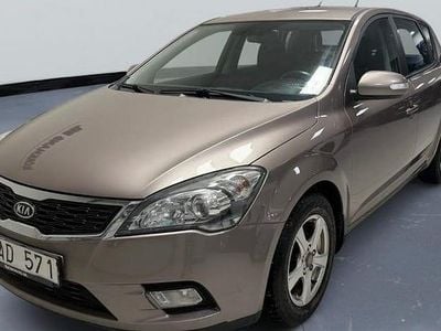 Begagnad 2010 Kia Ceed Halvkombi | 44 400 kr (Bra pris)