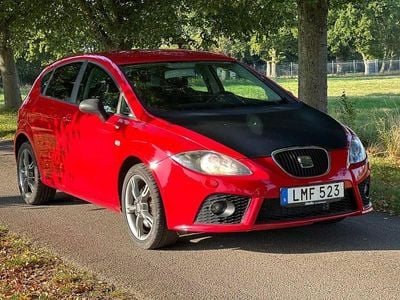 Begagnad Seat Leon FR 200 HK (147 kW) 2008 Röd Halvkombi