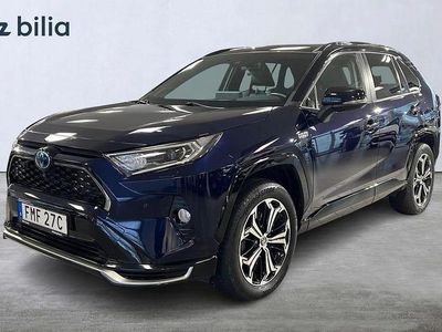 Blå Begagnad 2021 Toyota RAV4 Premium SUV | 419 800 kr (Marknadspris)