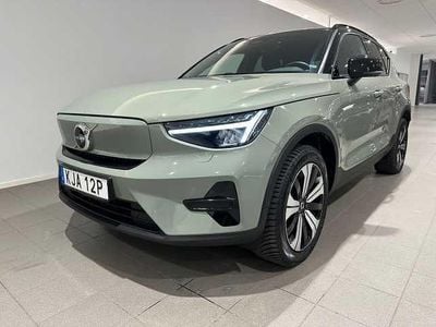 Grön Begagnad 2022 Volvo XC40 Core SUV | 339 500 kr (Bra pris)