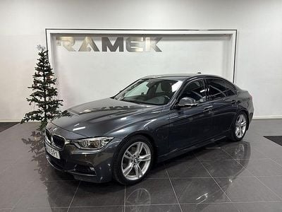 Grå Begagnad 2016 BMW 330e M Sport Sedan | 179 000 kr (Marknadspris)