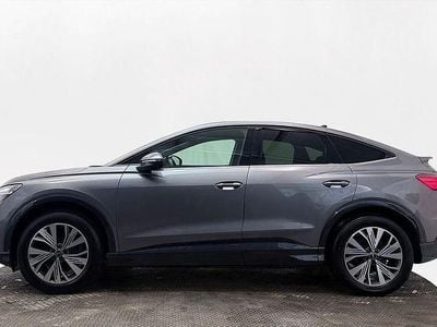 Grå Begagnad 2024 Audi Q4 e-tron SUV | 569 900 kr (Marknadspris)