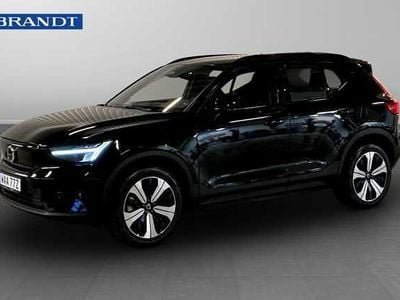 Svart Begagnad 2023 Volvo XC40 Plus SUV | 339 900 kr