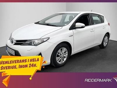 Vit Begagnad 2013 Toyota Auris Hybrid Active Halvkombi | 118 800 kr (Marknadspris)