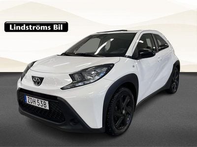 Begagnad Toyota Aygo X X-play 72 HK (52 kW) 2022 Vit SUV