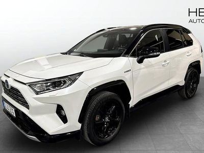 Vit Begagnad 2019 Toyota RAV4 Hybrid Style SUV | 290 000 kr (Marknadspris)