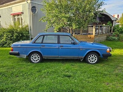 Begagnad 1989 Volvo 240 Sedan | 35 000 kr