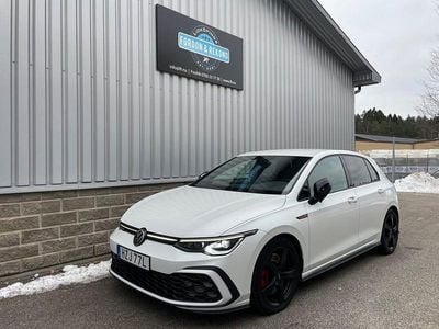Begagnad VW Golf VIII GTI 245 HK (180 kW) 2021 Vitmetallic