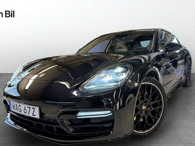Porsche Panamera 4