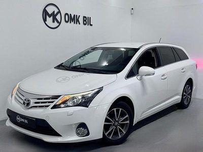 Begagnad Toyota Avensis Business Edition 124 HK (91 kW) 2013 Vit Kombi
