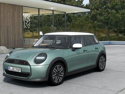 Grön Begagnad 2024 Mini Cooper S Classic Halvkombi | 428 800 kr