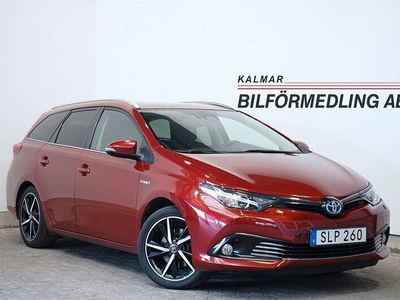 begagnad Toyota Auris Touring Sports Hybrid e-CVT Comfort Drag 136hk