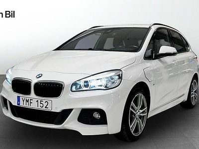 Vit Begagnad 2017 BMW 225 Kombi | 174 900 kr