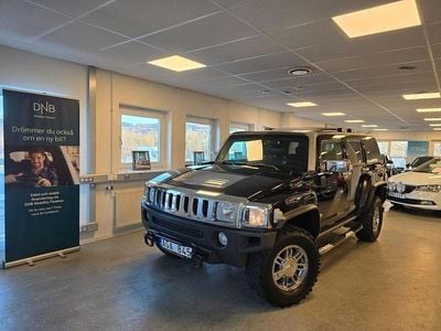 Svart Begagnad 2007 Hummer H3 SUV | 109 900 kr