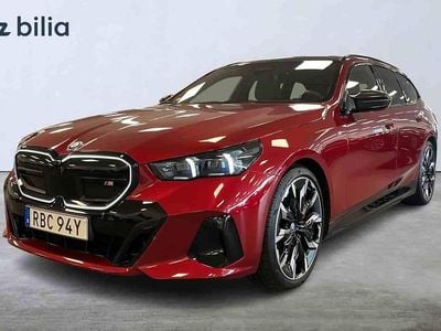 Röd Begagnad 2024 BMW i5 M Sport Sedan | 899 000 kr