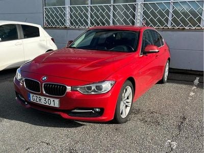 Röd Begagnad 2013 BMW 320 Sedan | 140 000 kr (Marknadspris)