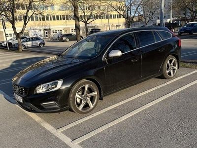 begagnad Volvo V60 T3 Geartronic Momentum, R-Design Euro 6