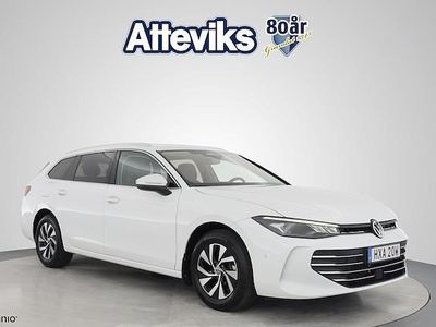 Vit Begagnad 2024 VW Passat Business Kombi | 338 800 kr (Lite dyr)