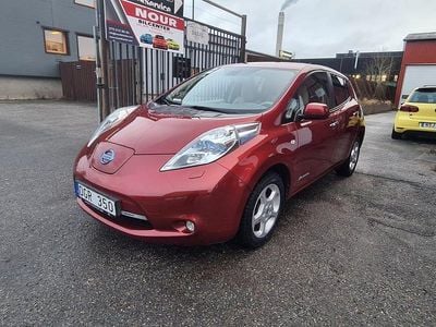 Röd Begagnad 2011 Nissan Leaf Halvkombi | 59 900 kr (Marknadspris)