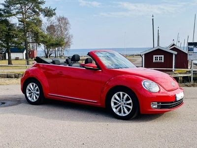 begagnad VW Beetle cab automat 160hk svensksåld