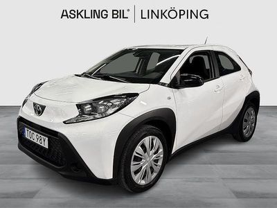 Begagnad Toyota Aygo X Play 72 HK (52 kW) 2022 Vit SUV