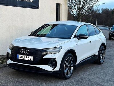 Vitmet Begagnad 2022 Audi Q4 Sportback e-tron Comfort SUV | 299 900 kr (Marknadspris)