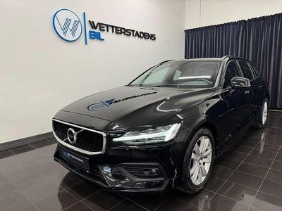 Svart Begagnad 2020 Volvo V60 Momentum Kombi | 179 000 kr (Marknadspris)