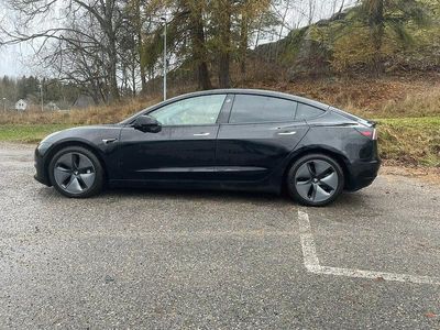 Begagnad 2019 Tesla Model 3 Long Range AWD Sedan | 254 000 kr (Marknadspris)
